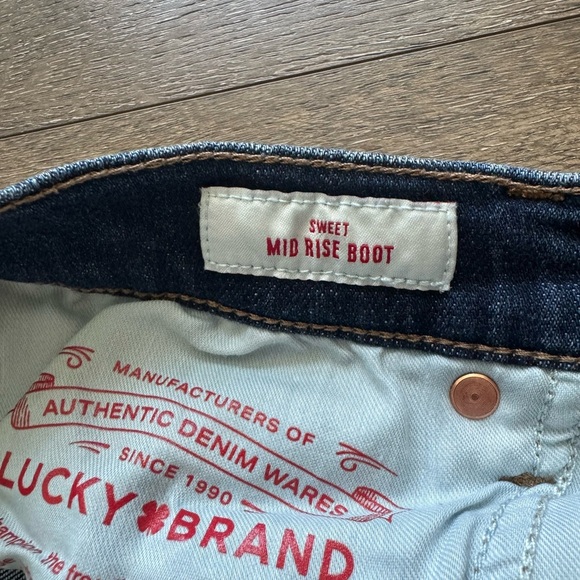 Lucky Brand Jeans. Women’s size 12/31 Ankle. Dark wash. Like new condition! - Picture 4 of 9